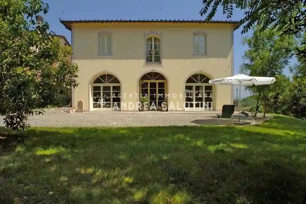 Villa - foto 2