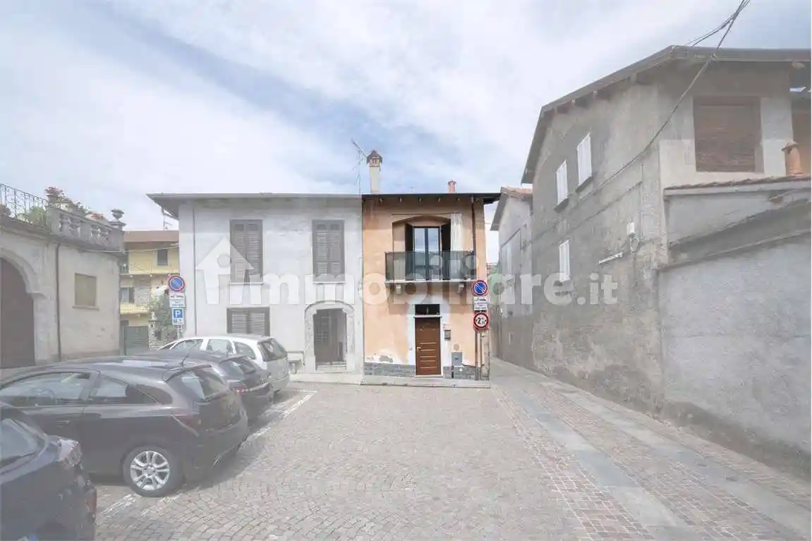 Casa indipendente in vendita a Pisano