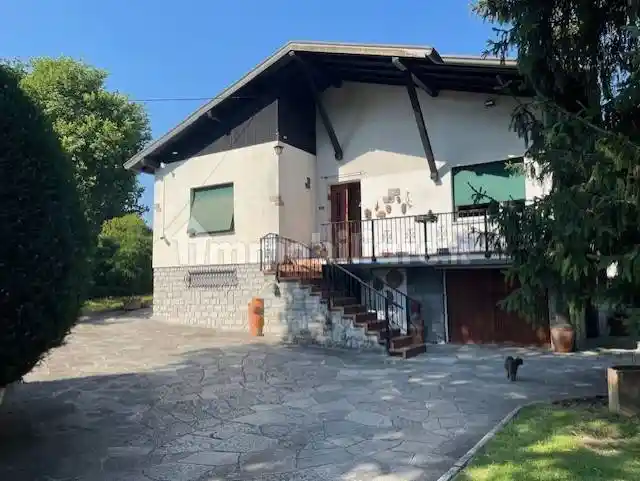 Villa in vendita a Como