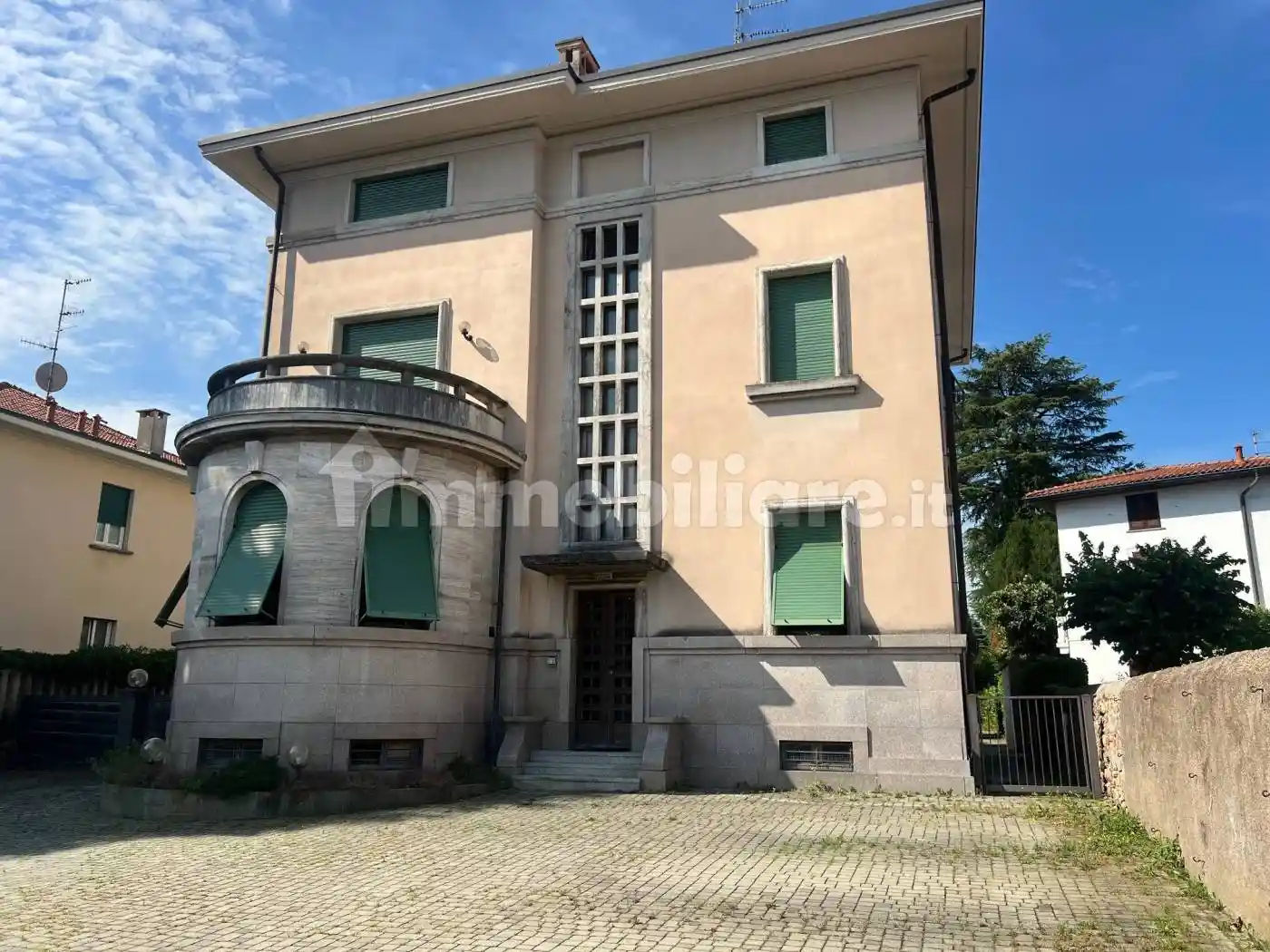 Appartamento in vendita a Varese