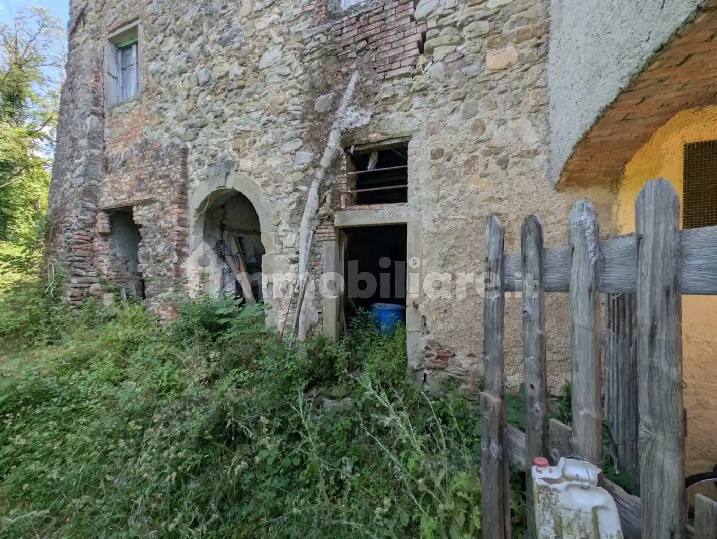Rustico - Casale in vendita a Vernio