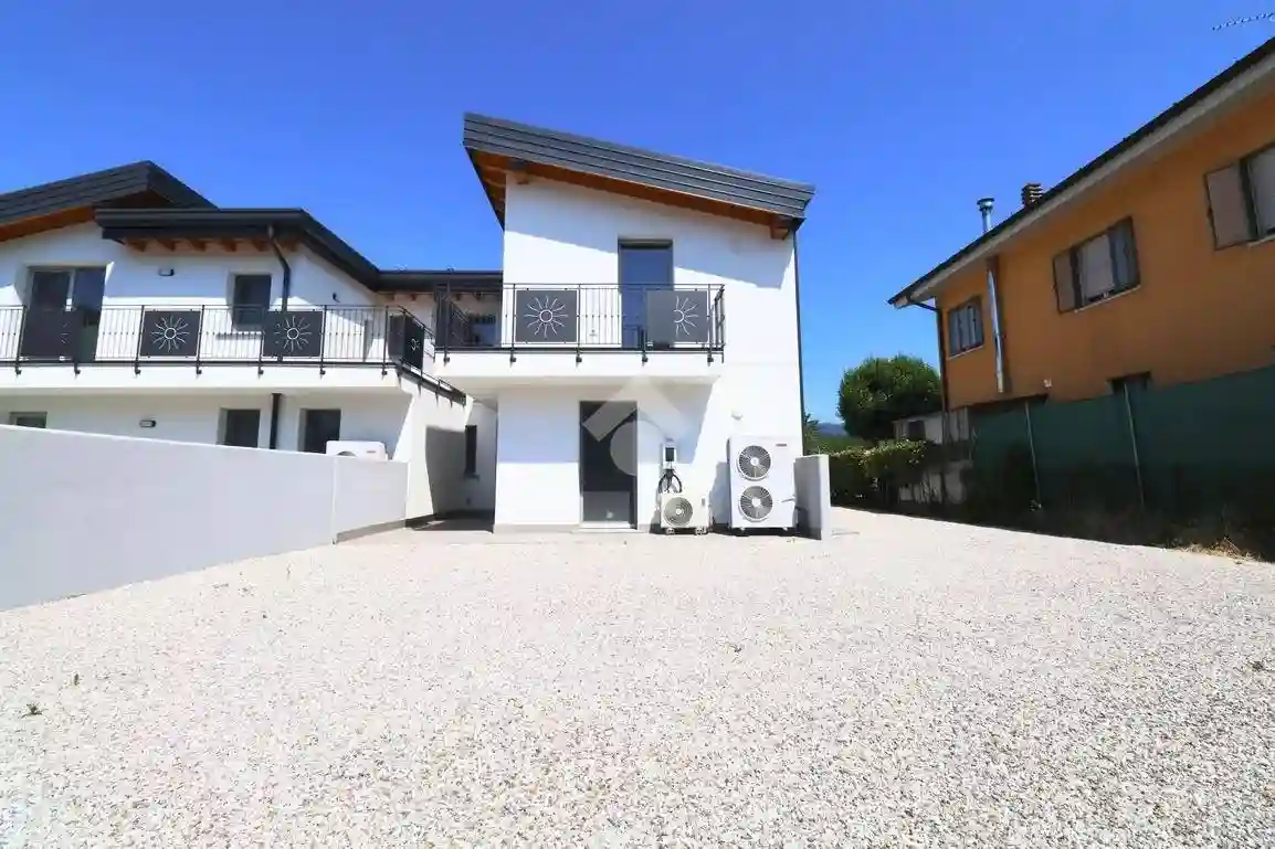Villetta a schiera - foto 2