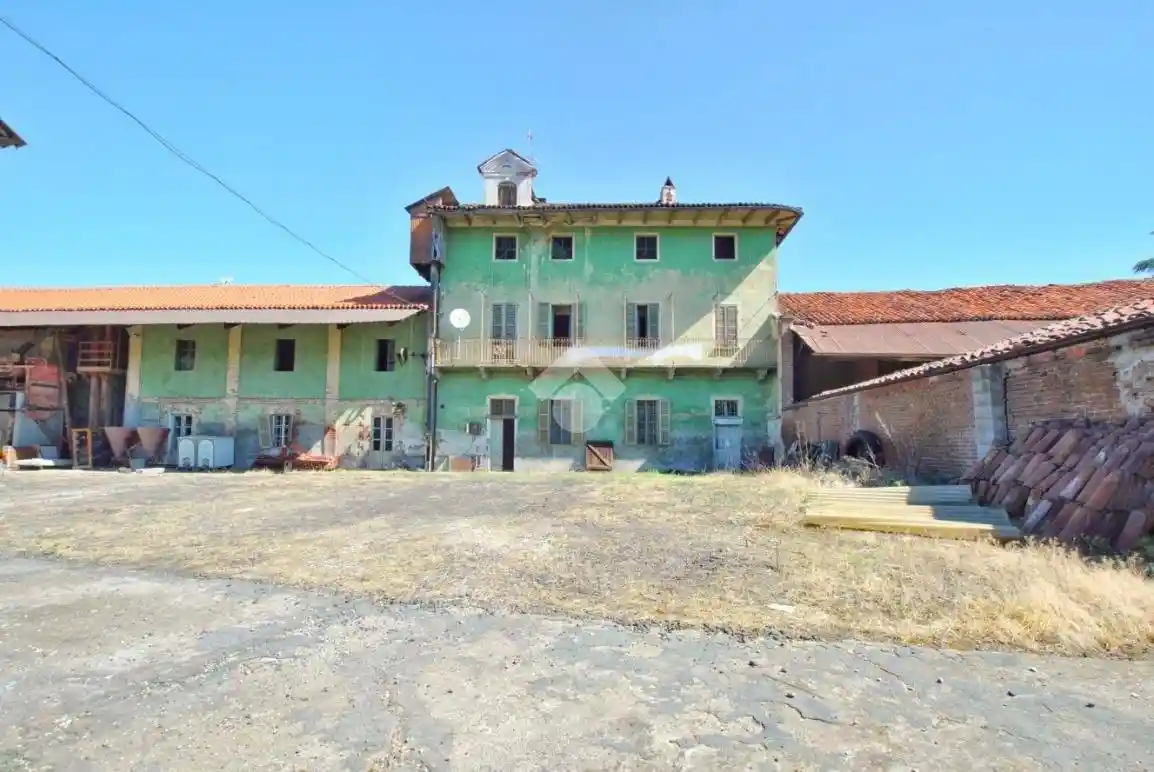 Casa indipendente in vendita a Livorno Ferraris