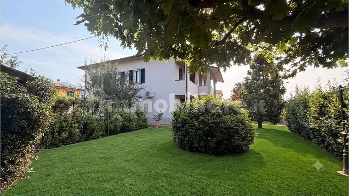 Villa in vendita a Capannori