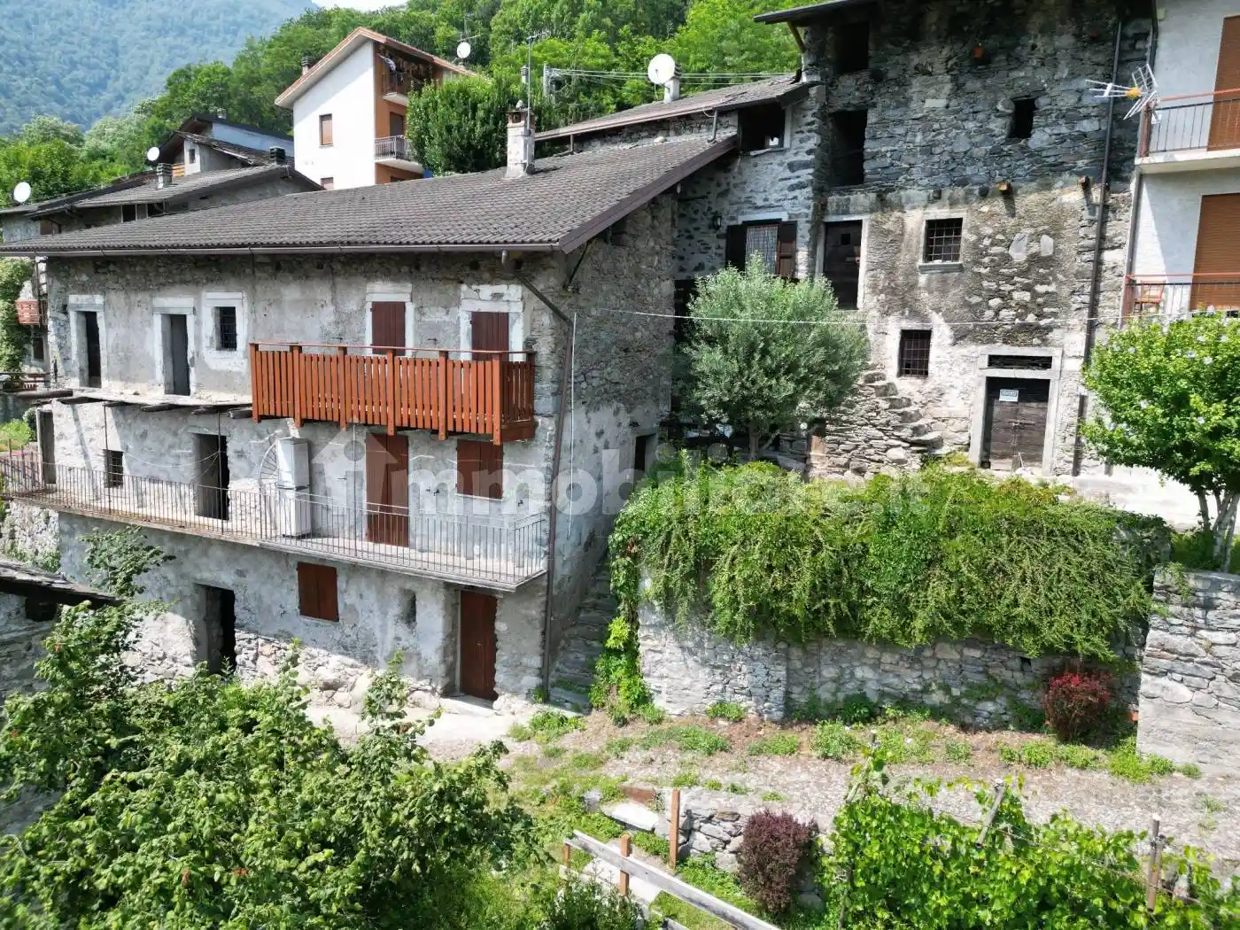 Casa indipendente in vendita a Ardenno