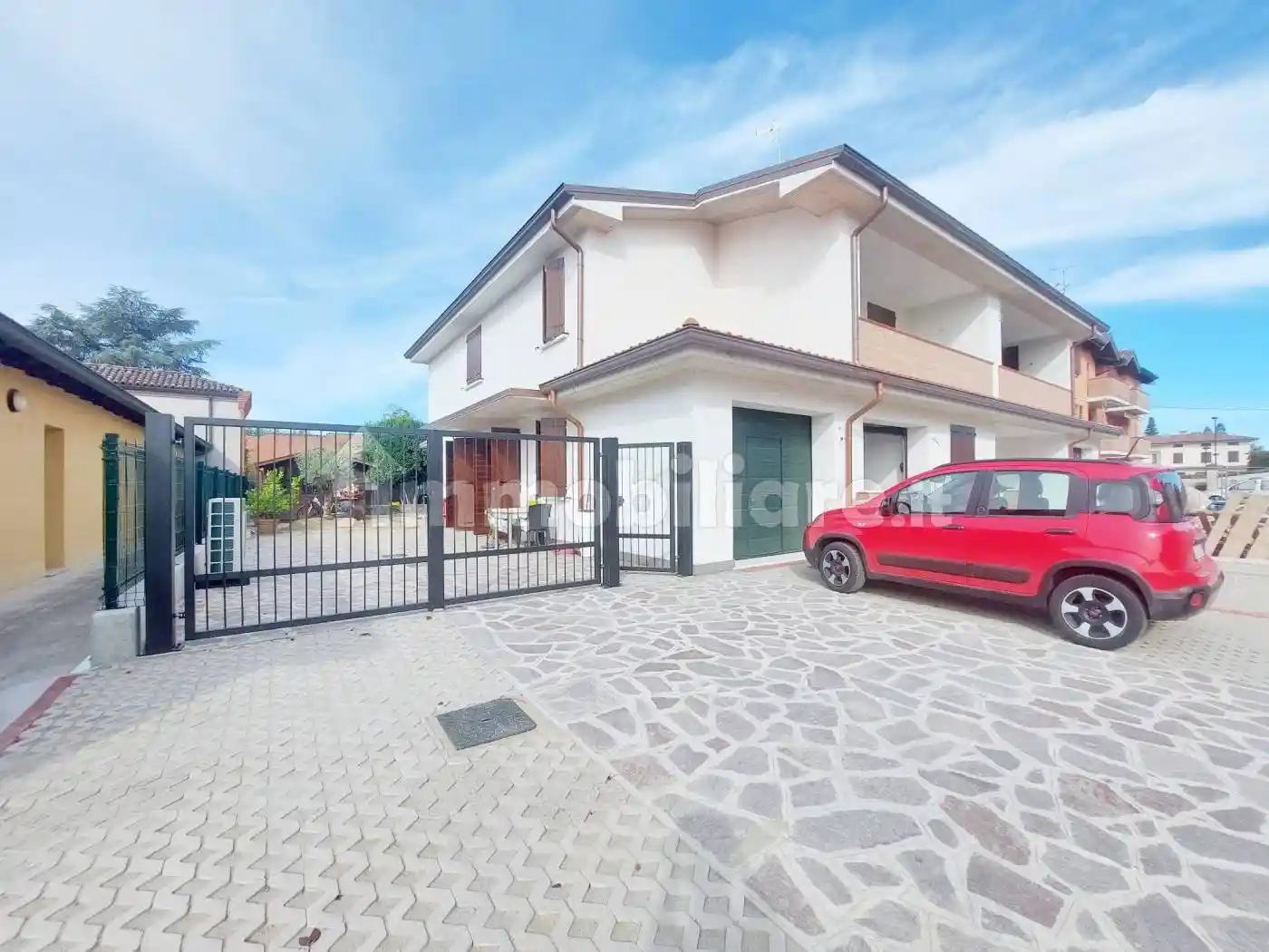 Villa in vendita a Luzzara