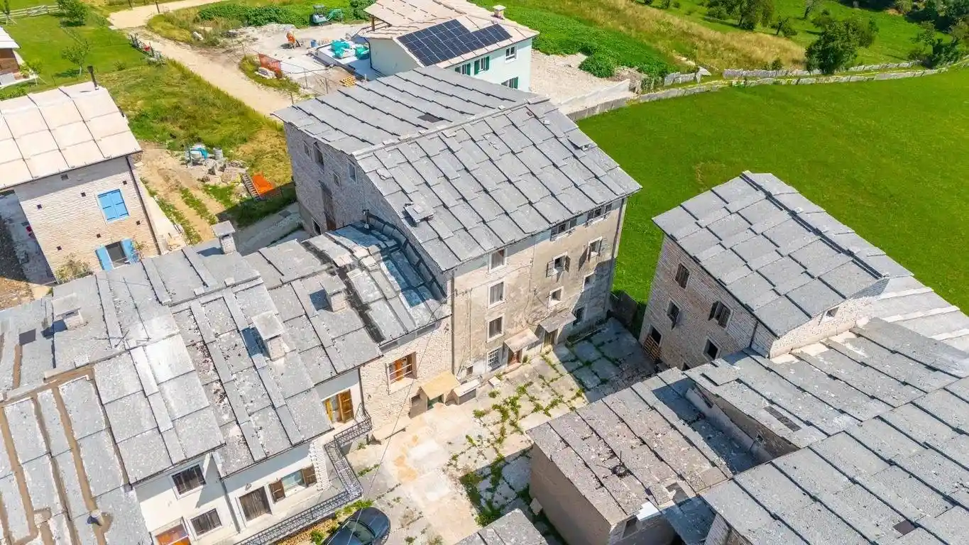 Rustico - Casale in vendita a Sant'Anna d'Alfaedo