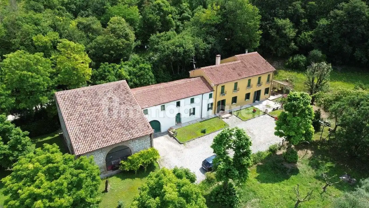 Casa indipendente in vendita a Baone