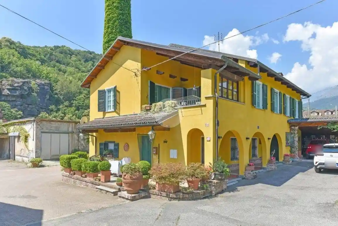 Villa in vendita a Coazze