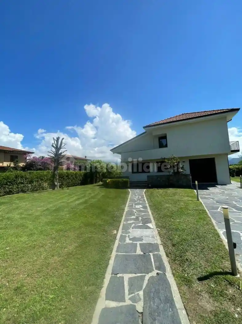 Villa in vendita a Pietrasanta