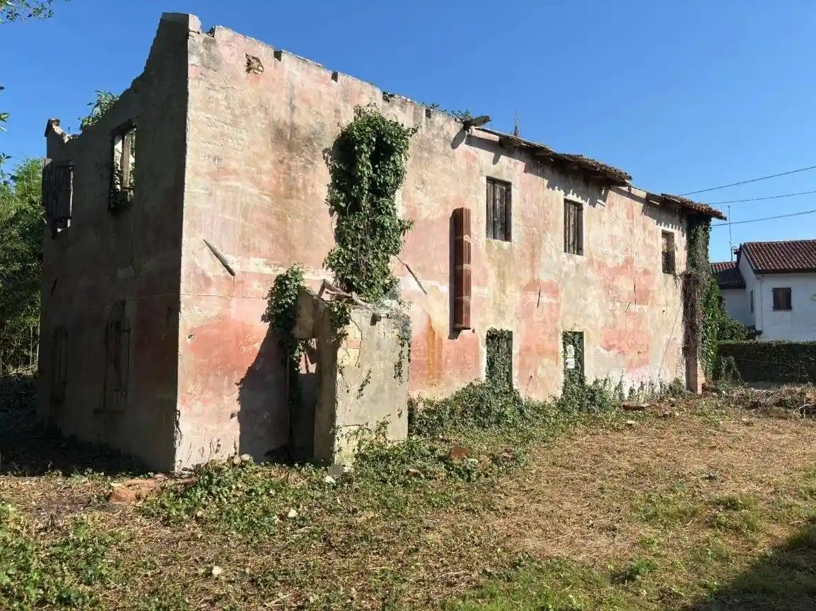 Rustico - Casale in vendita a San Biagio di Callalta