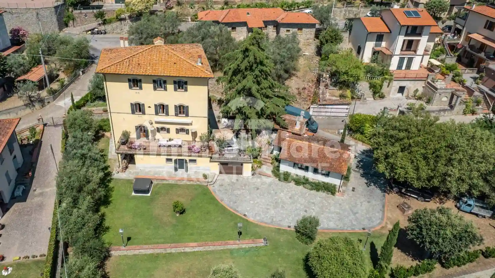 Villa - foto 2