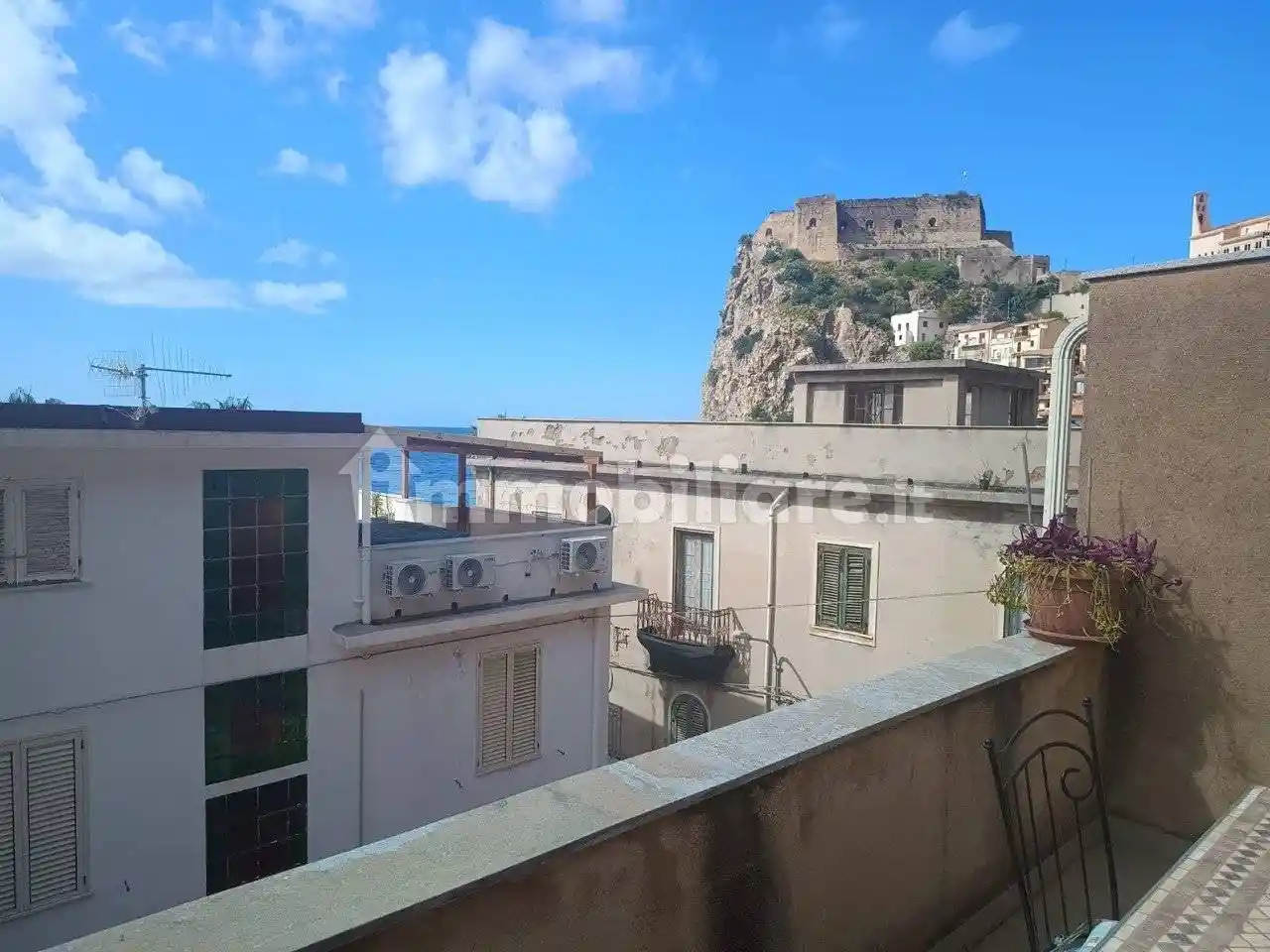 Appartamento in affitto a Scilla