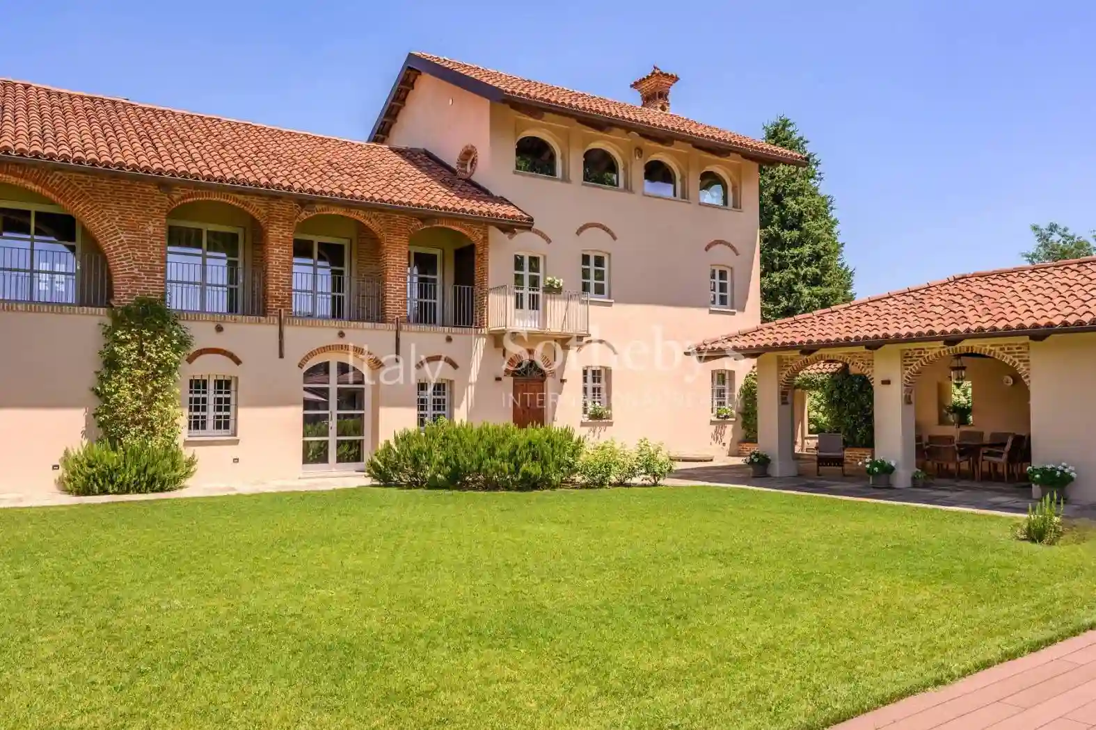 Villa - foto 2