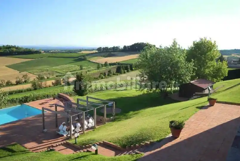 Villa in vendita a Lu e Cuccaro Monferrato