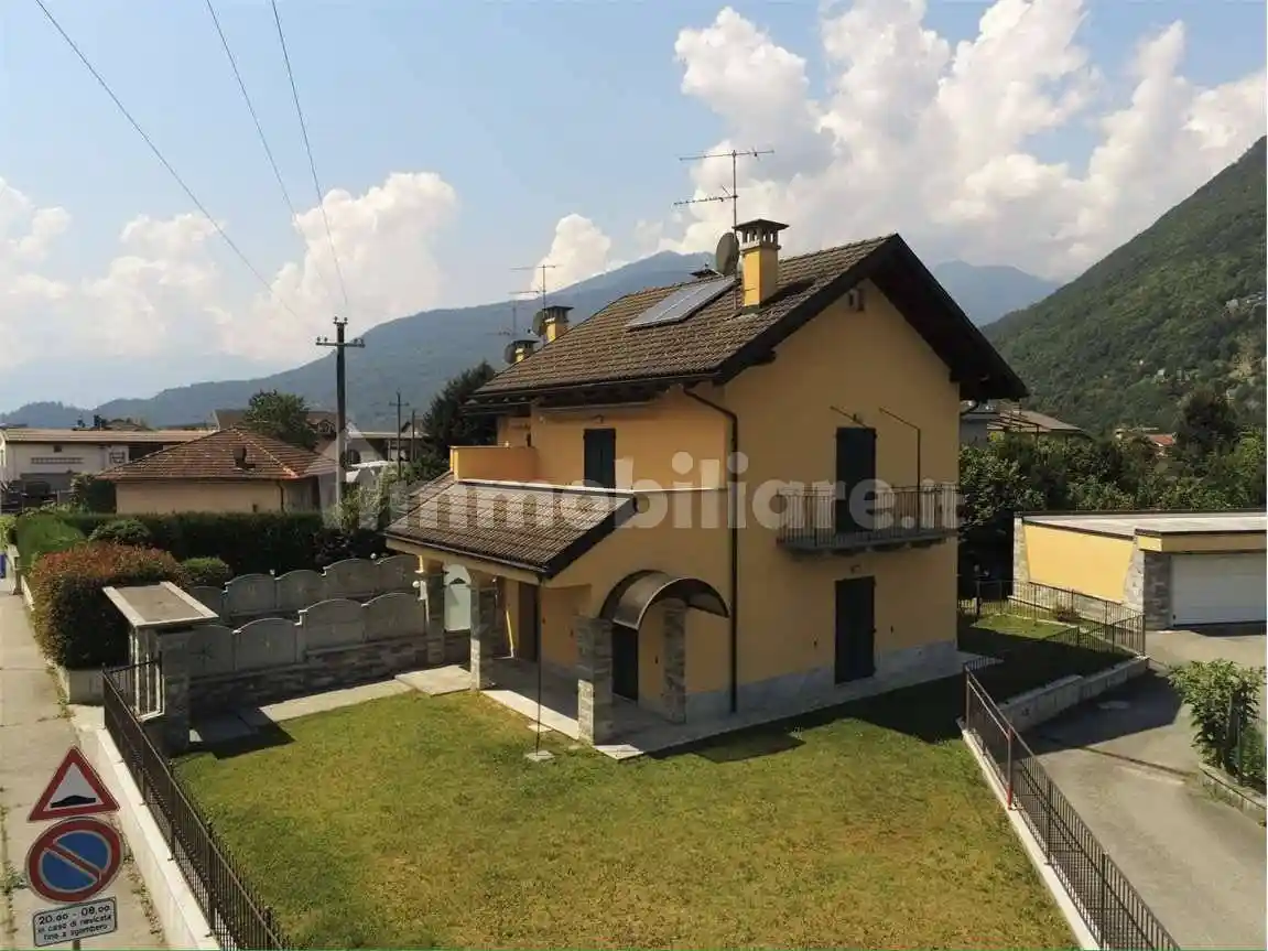 Villetta a schiera in vendita a Crevoladossola