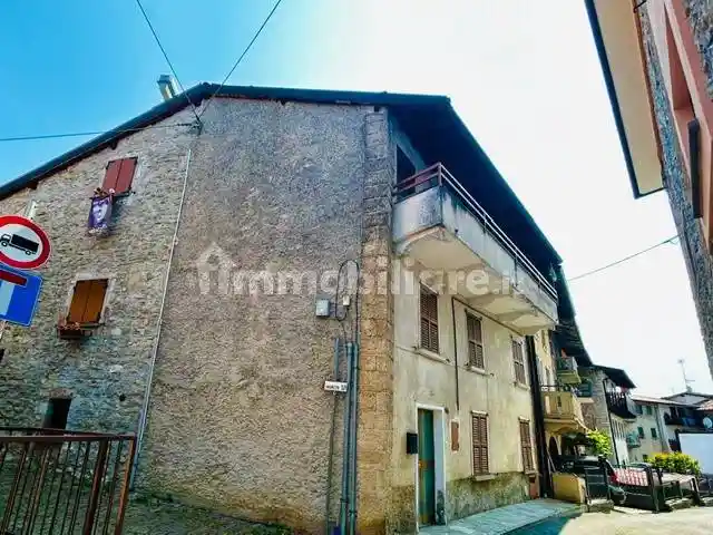 Casa indipendente in vendita a Nembro