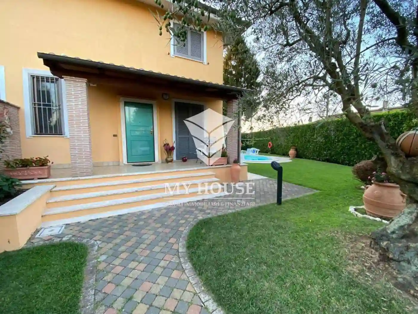 Villa - foto 2