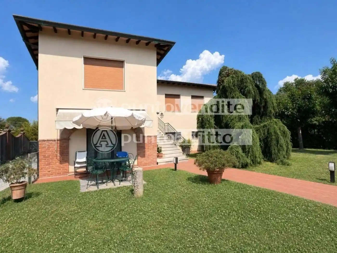 Villa in vendita a Lucca