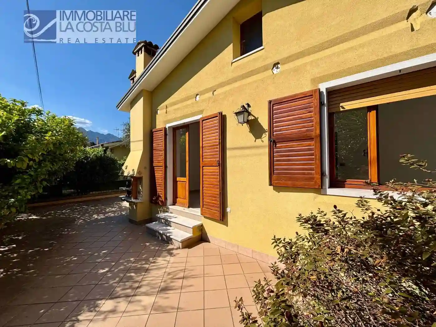 Villa - foto 2