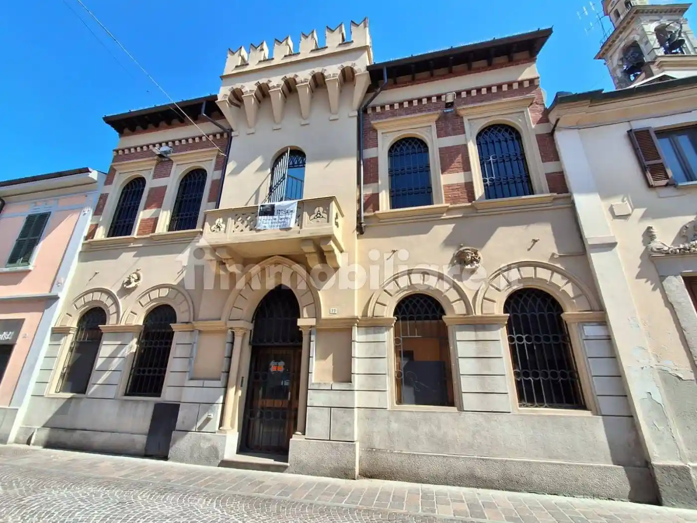 Palazzo - Edificio in vendita a Casalpusterlengo