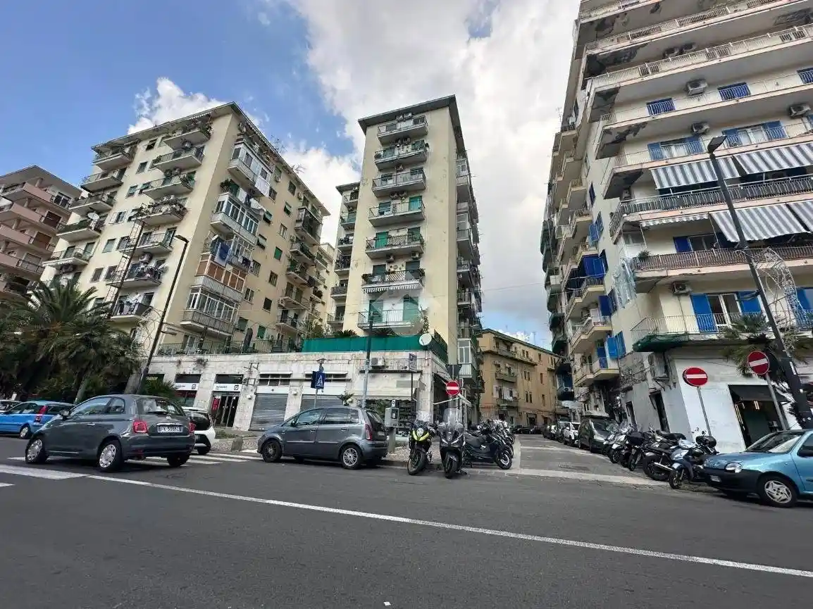 Appartamento in affitto a Napoli