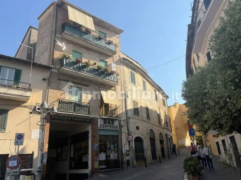 Appartamento in vendita a Castel Madama