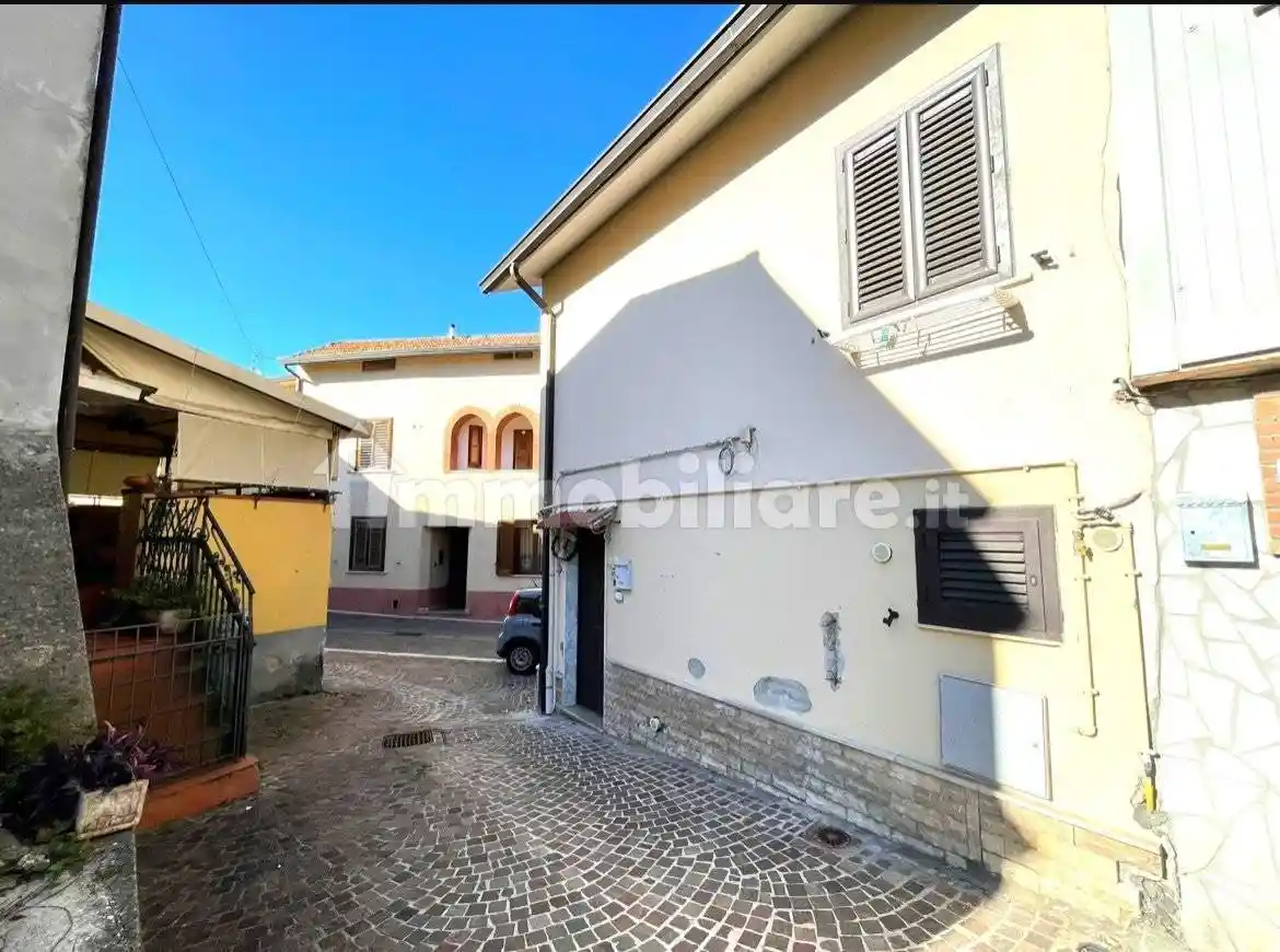 Casa indipendente in vendita a Sant'Angelo a Cupolo