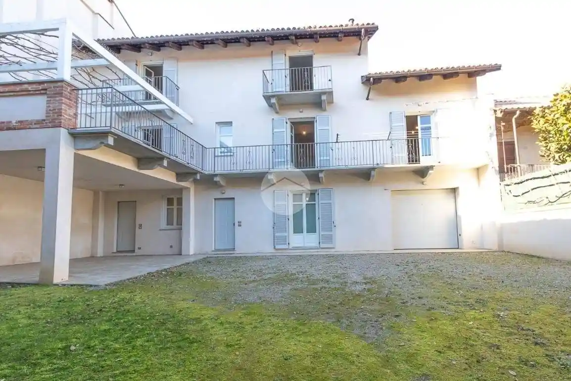 Casa indipendente in vendita a Canale