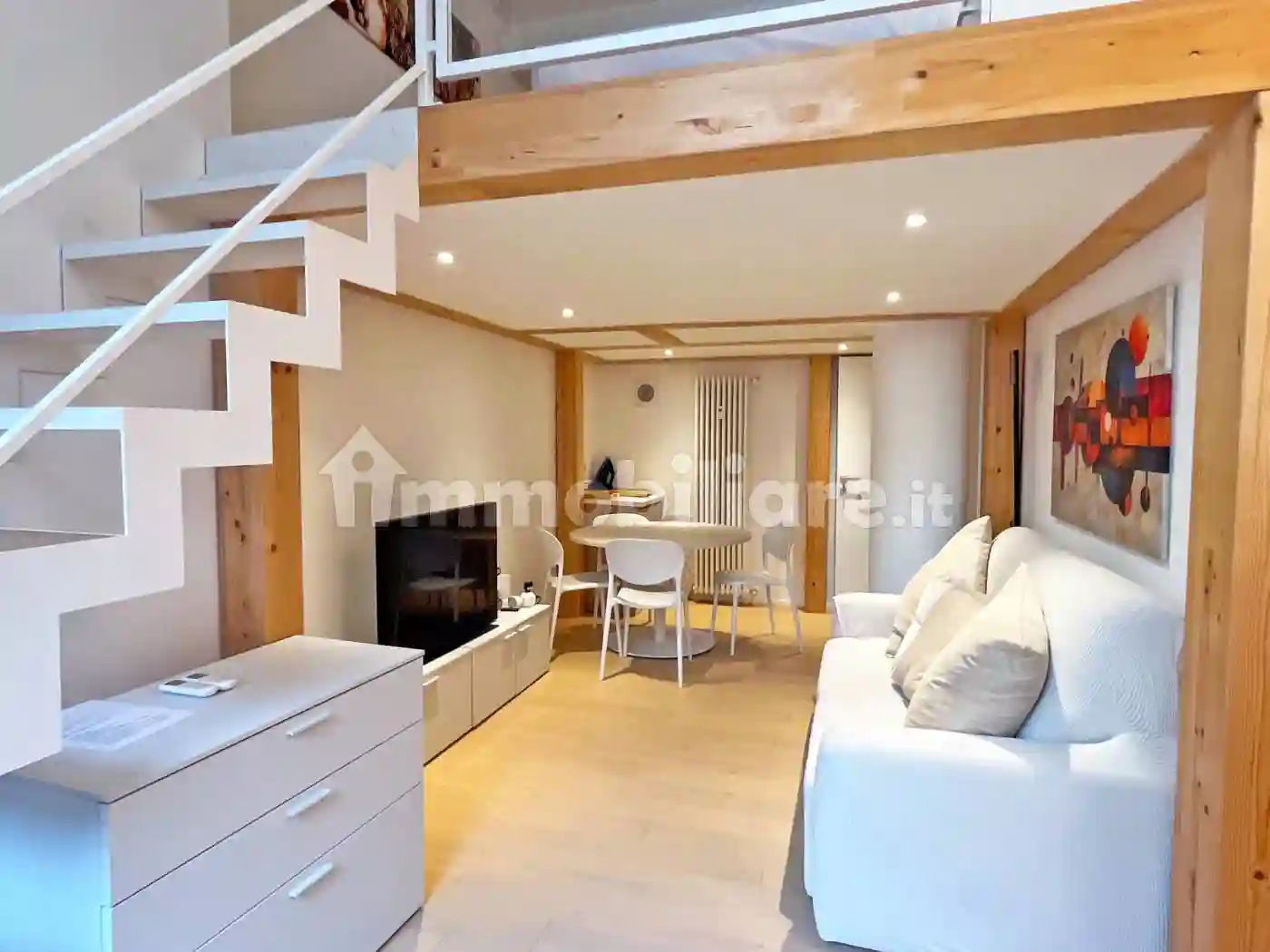 Loft - foto 2