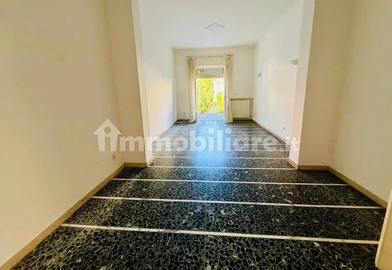Appartamento in affitto a Viareggio