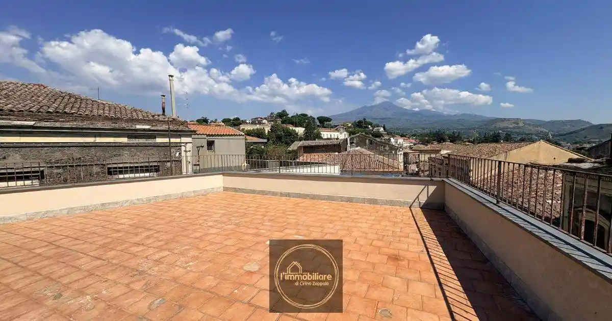 Appartamento in vendita a Trecastagni