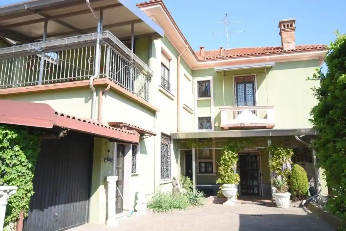 Villa in vendita a Seregno