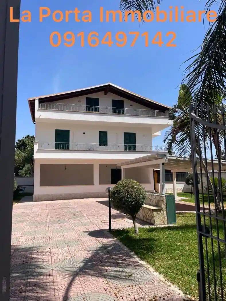 Villa in vendita a Carini