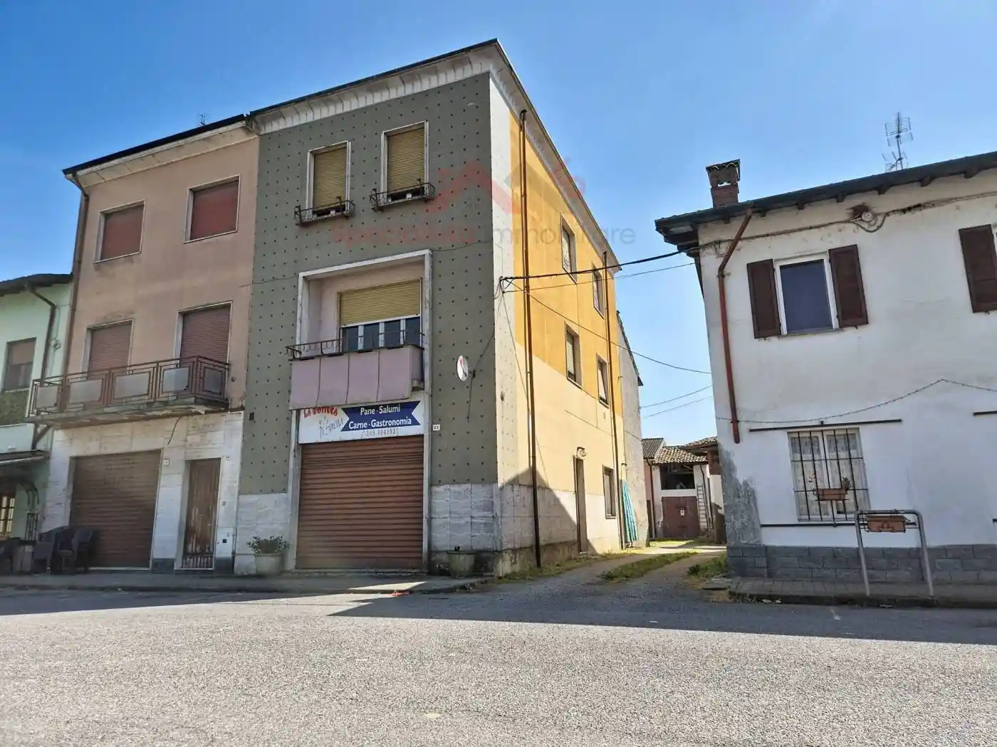 Palazzo - Edificio in vendita a Spessa
