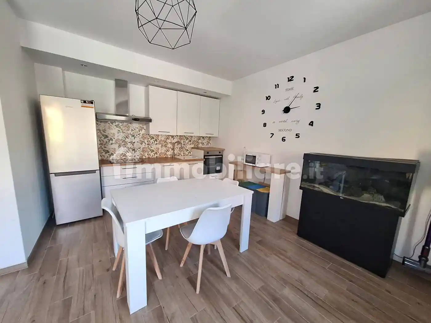 Appartamento in vendita a Montecosaro