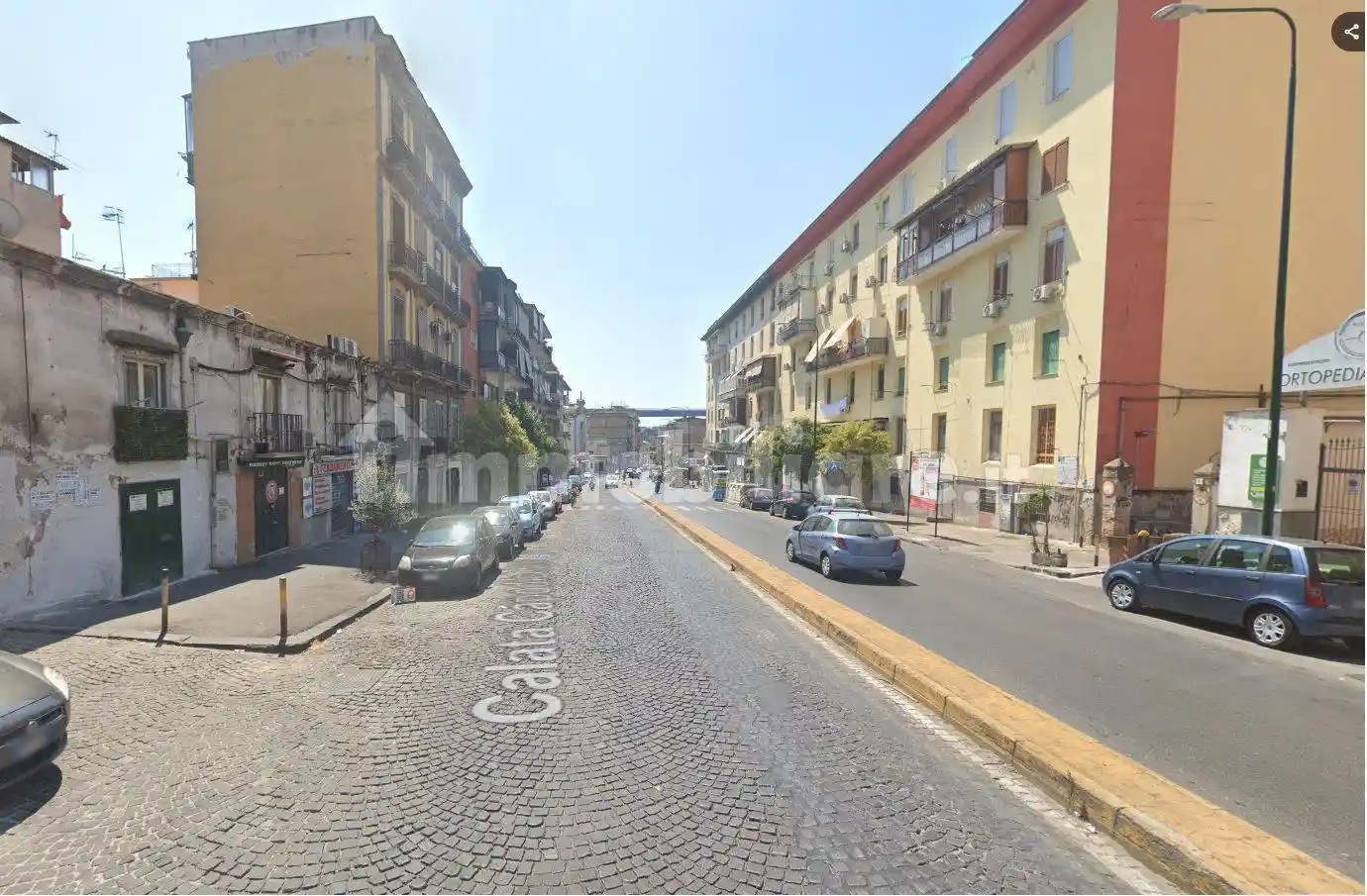 Appartamento in vendita a Napoli