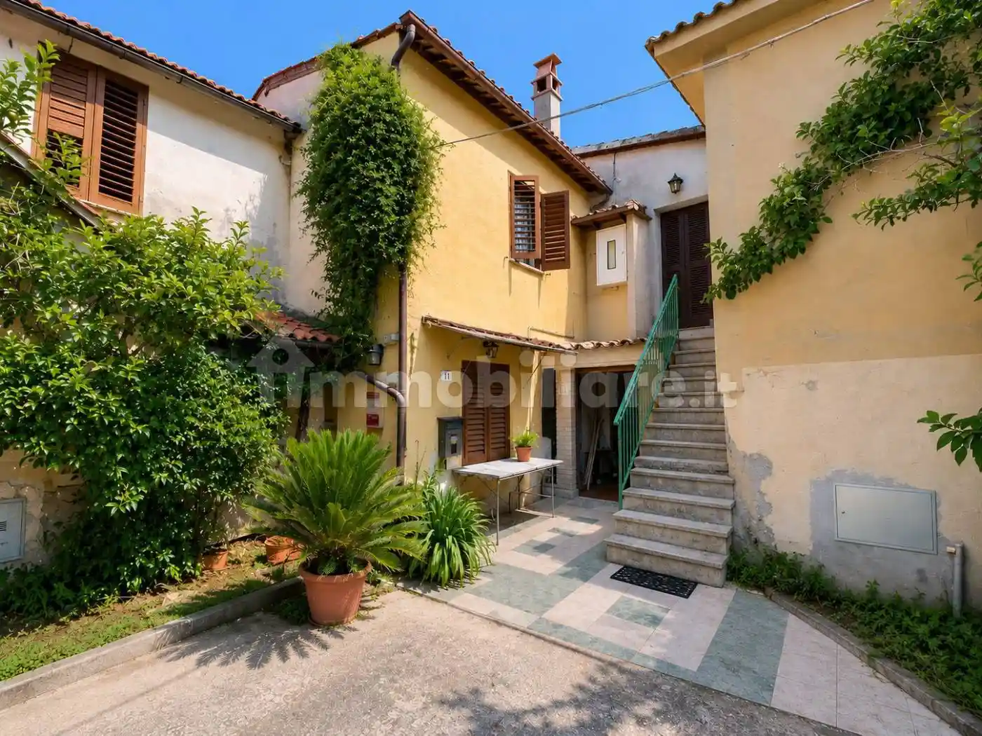 Rustico - Casale in vendita a Fara in Sabina