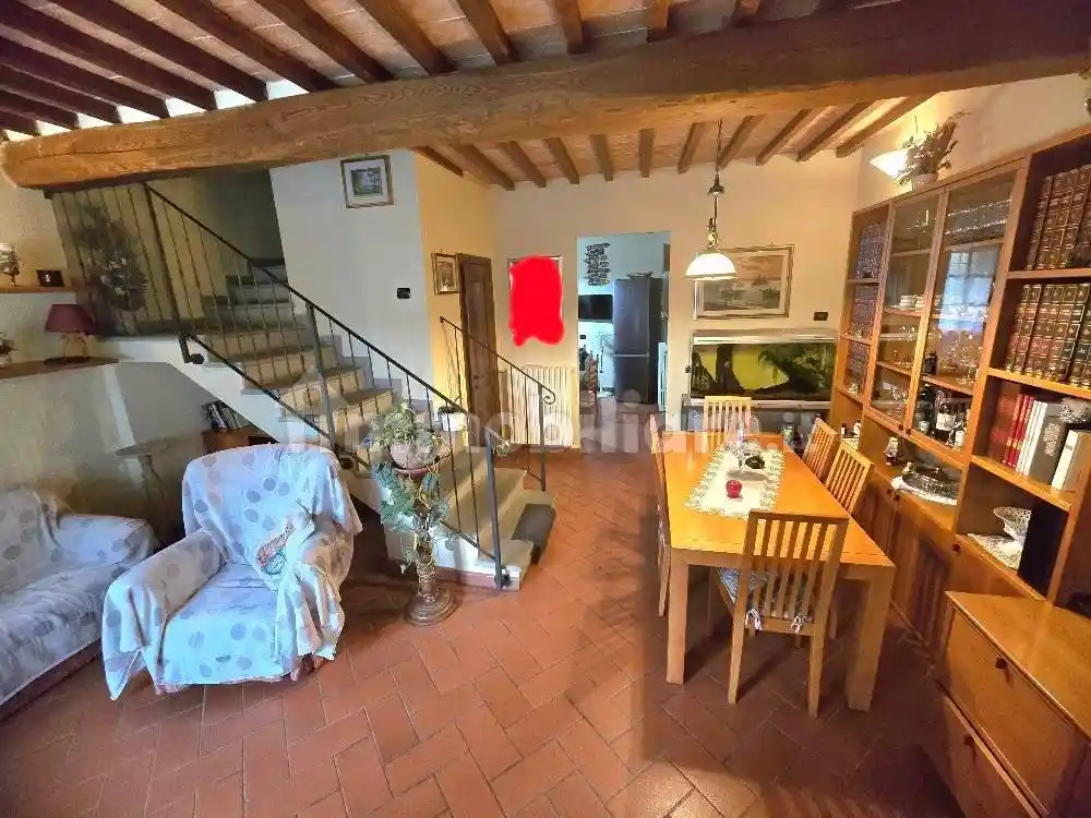 Casa indipendente in vendita a Serravalle Pistoiese