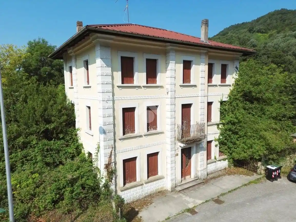 Casa indipendente in vendita a Castelnovo del Friuli