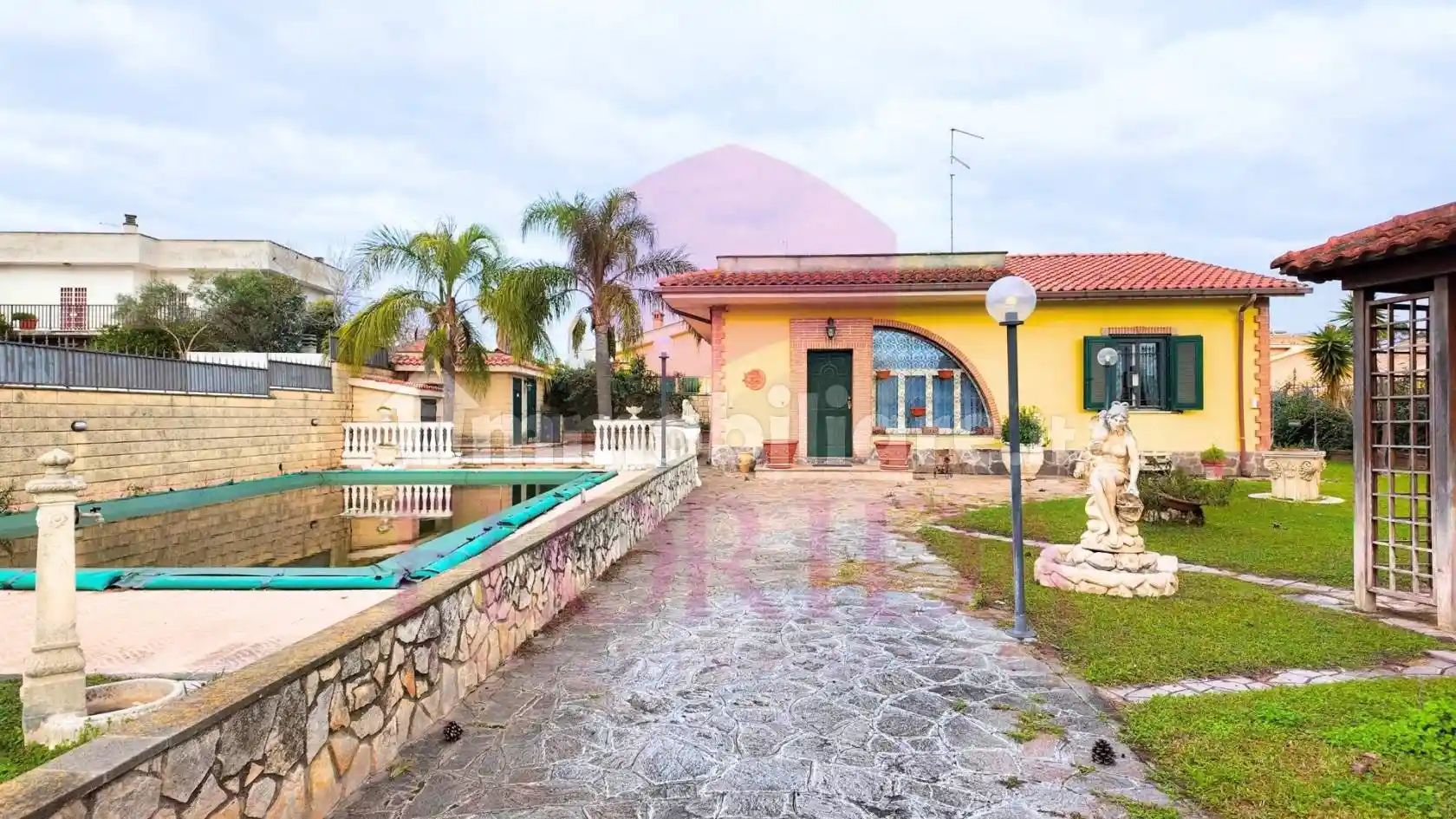 Villa in vendita a Ardea