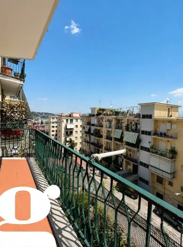 Appartamento in vendita a Napoli