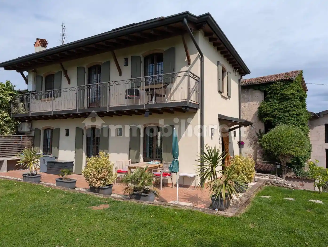 Rustico - Casale in vendita a Monzambano
