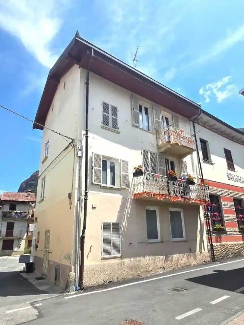 Casa indipendente in vendita a Chiusa di San Michele