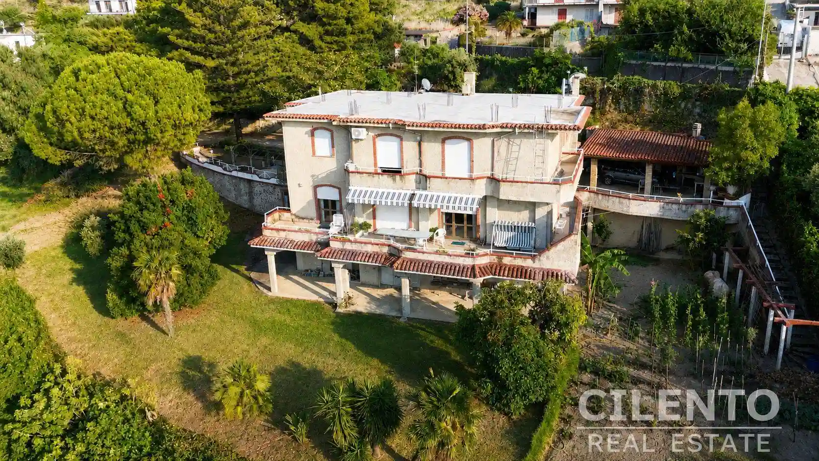 Villa - foto 2