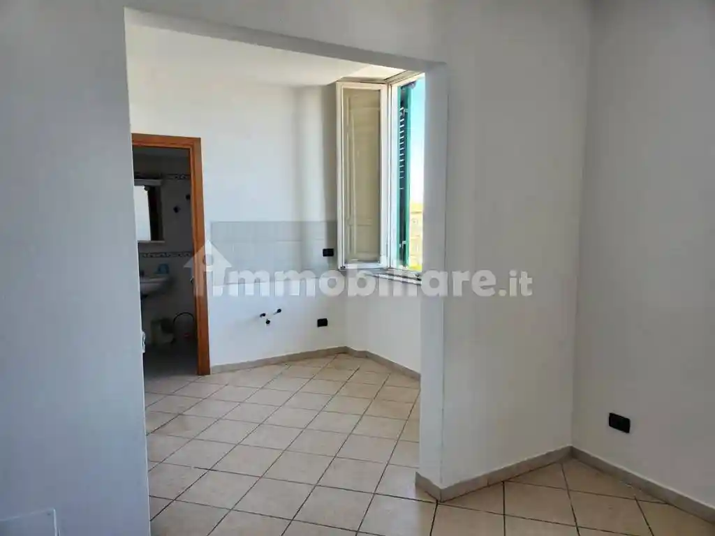 Appartamento in vendita a Livorno