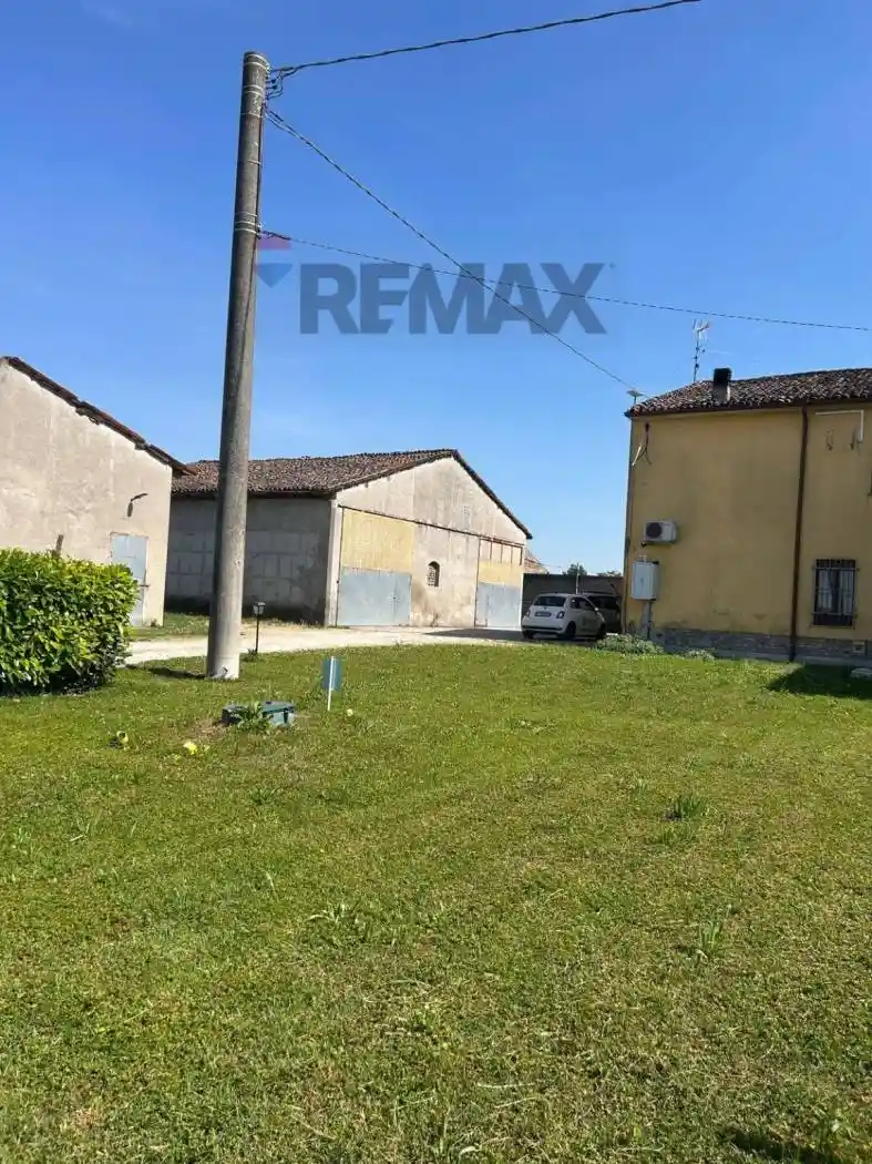 Rustico - Casale in vendita a Asola