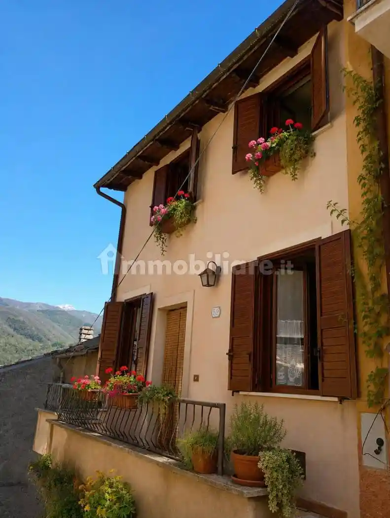 Villetta a schiera in vendita a Borgo Velino