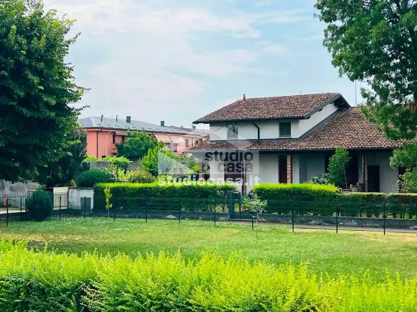 Villa - foto 2