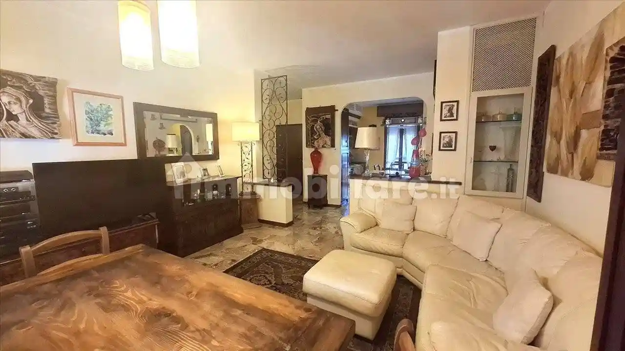 Appartamento in vendita a Piacenza